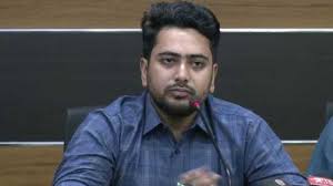 ধনীদের কাছ থেকে অনুদান পাচ্ছে এনসিপি, পাশাপাশি ক্রাউডফান্ডিংয়ের মাধ্যমে অর্থ সংগ্রহের পরিকল্পনা: নাহিদ ইসলাম