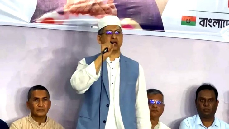 বিতর্কিত নির্বাচনে দেশ ঝুঁকির মুখে পড়বে : সালাহউদ্দিন