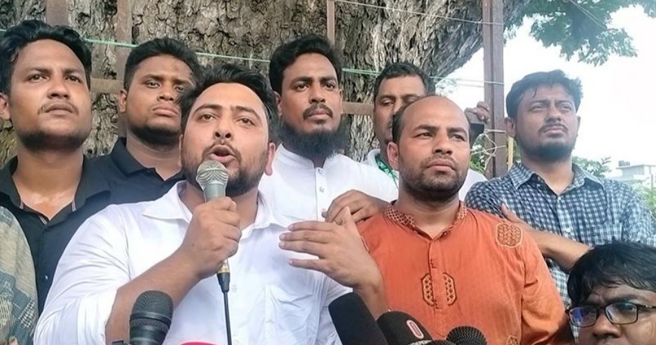 কক্সবাজারে এনসিপির শীর্ষ চার নেতা, সঙ্গে যুক্তরাষ্ট্রের সাবেক রাষ্ট্রদূত পিটার হাস